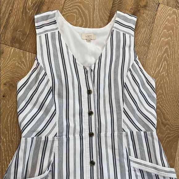 LOFT Dress - Picture 2 of 10